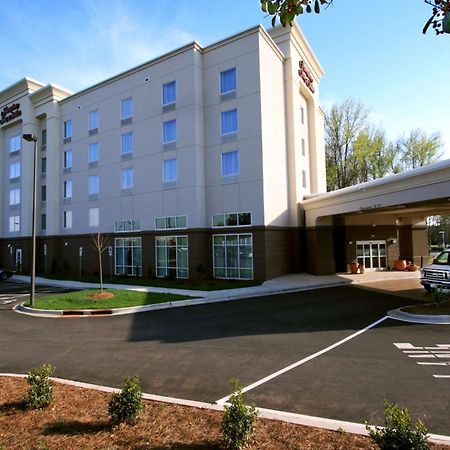 Hampton Inn & Suites Charlotte-Airport Exterior photo